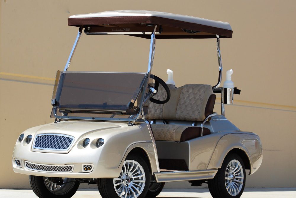 affordable electric golf cart rentals in Palm Desert CA with delivery and pickup options included